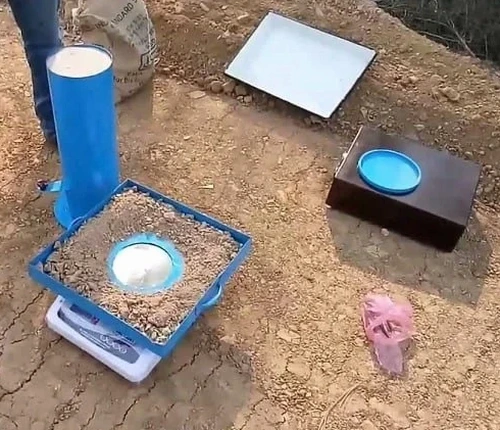 Field Density Testing in Detroit – Sand Cone Method per ASTM D1556
